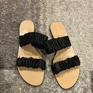 Liliana Black Women's Sandals​